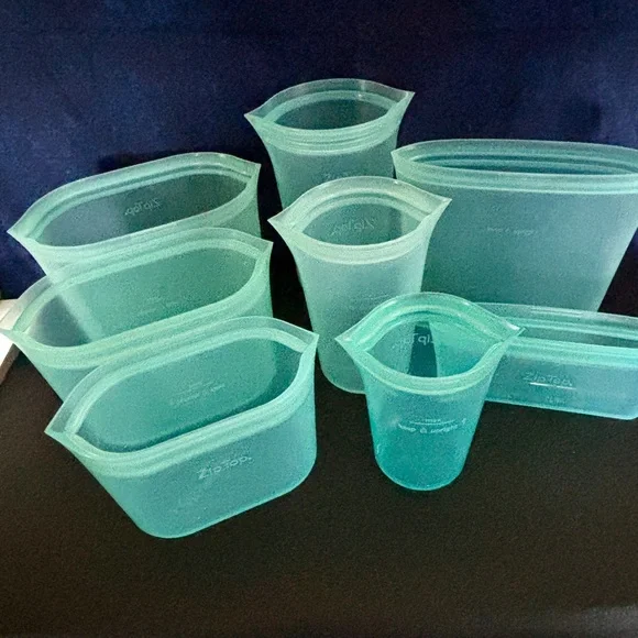 Zip top Silicone Food Storage Set NO LIDS NEEDED! - Picture 7 of 8